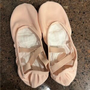 BRAND NEW Bloch ballet shoes